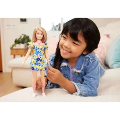 Barbie Fashionistas con sindrome di Down HJT05